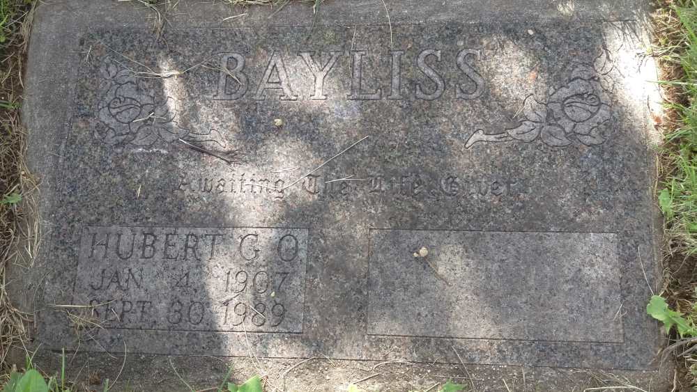 Gravestone of Hubert George Oliver Bayliss
