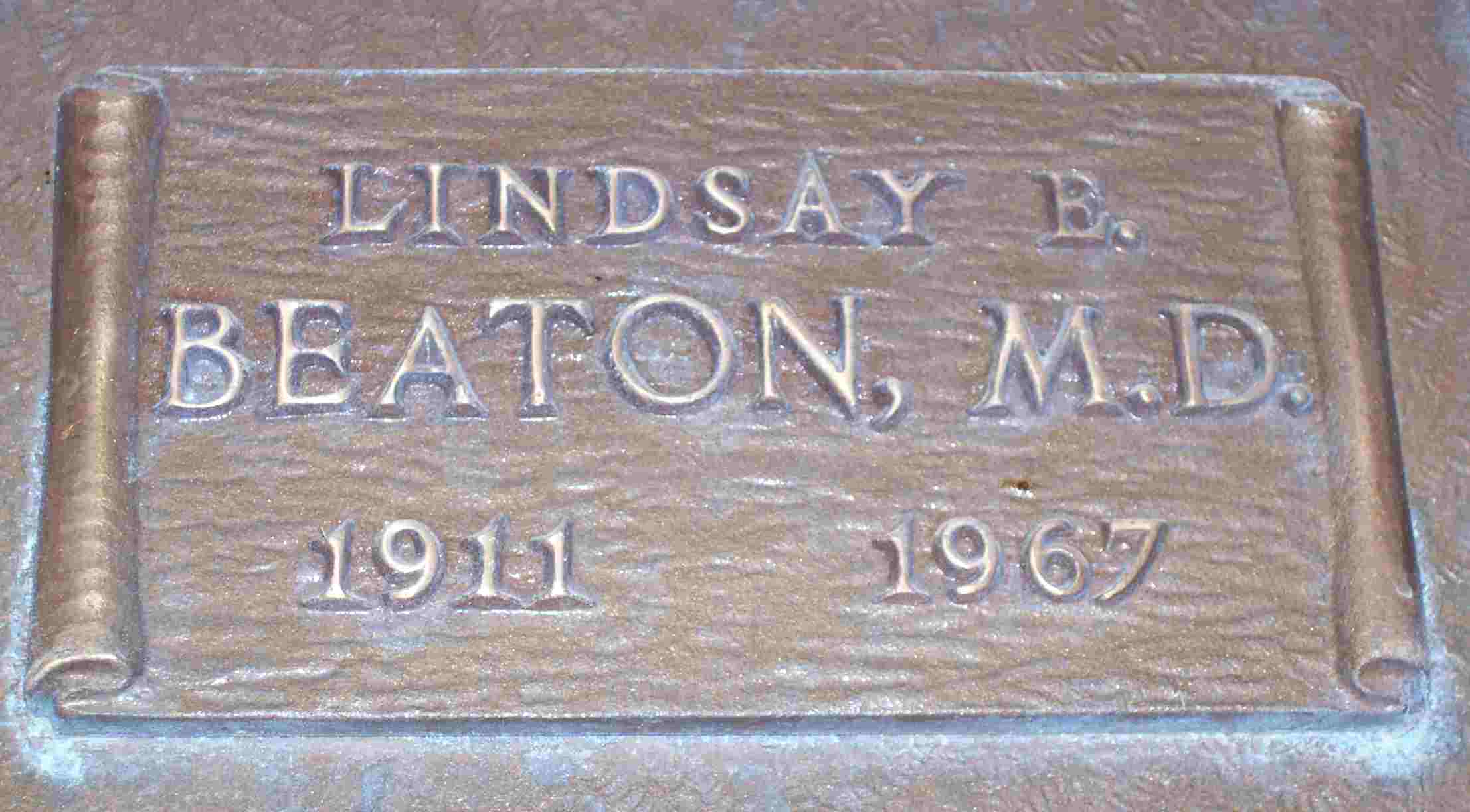 Lindsay Eugene Beaton headstone