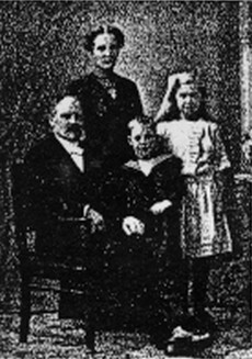 Karl Victor Karlsson and family
