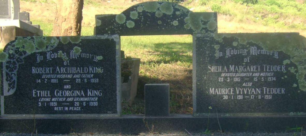 Headstone of Robert Archibald King, Ethel Georgina (Reynolds) King