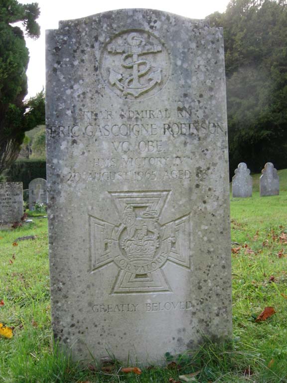 Gravestone of Eric Gascoigne Robinson