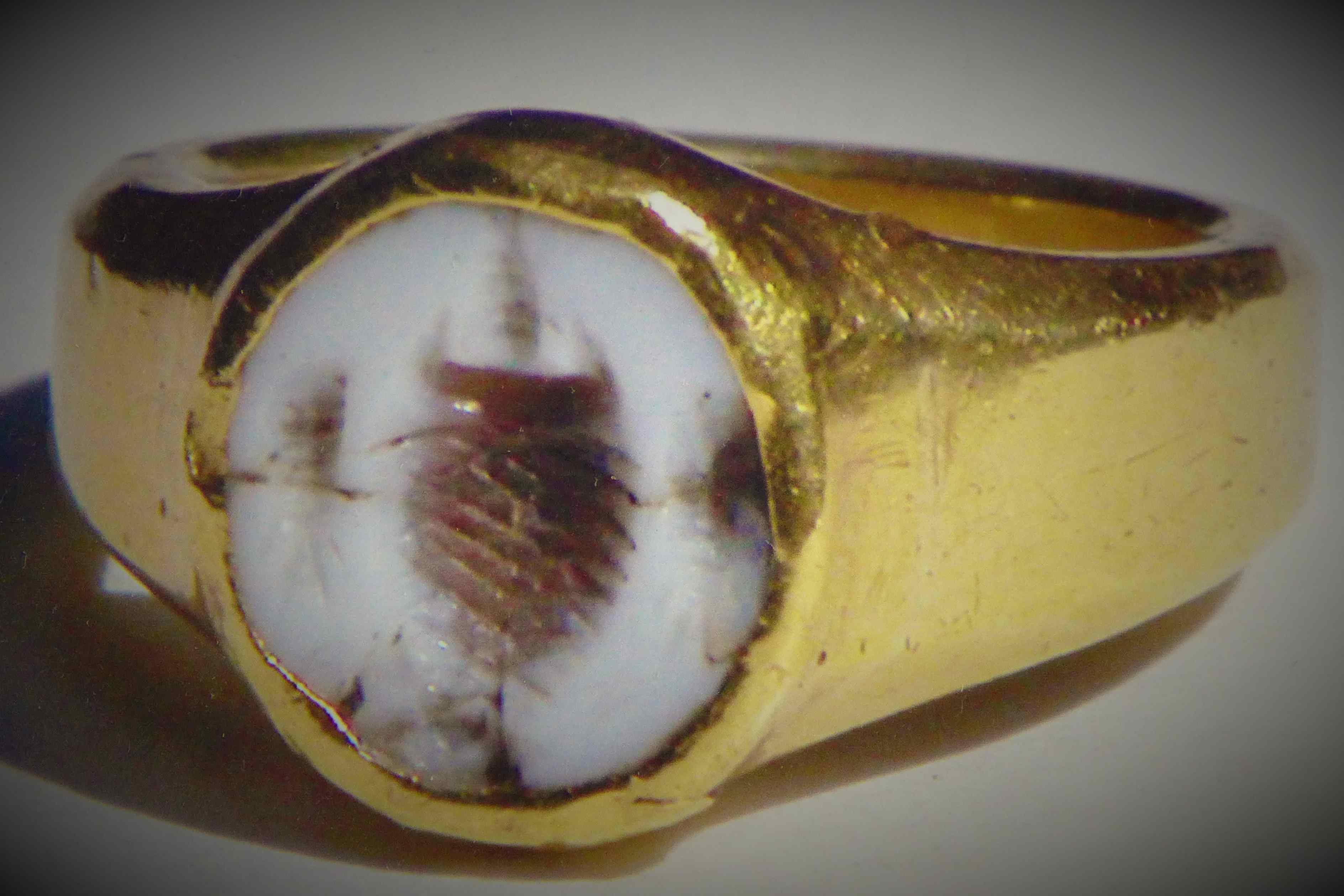 Arnulf's bishop ring