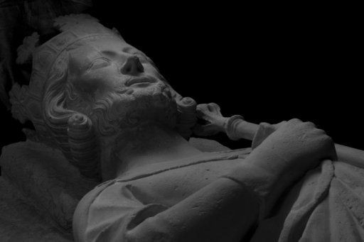 Closeup of the effigy on Pepin's tomb